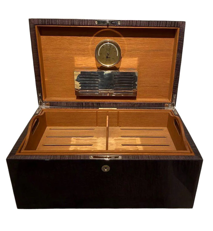 Amerigo Luxury Humidor 2024 Review [Honest Review]-4