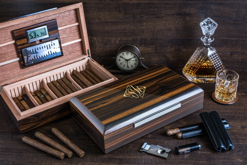 Amerigo Luxury Humidor 2024 Review [Honest Review]-8