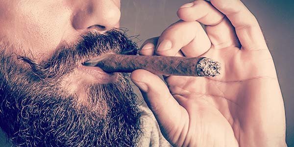 How to Enjoy a Cigar Properly-5