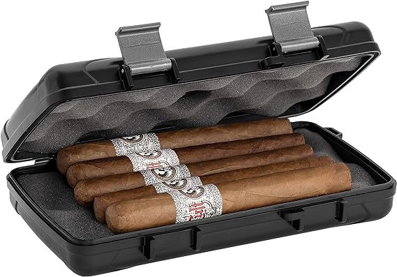 7 xikar cigar travel humidor.