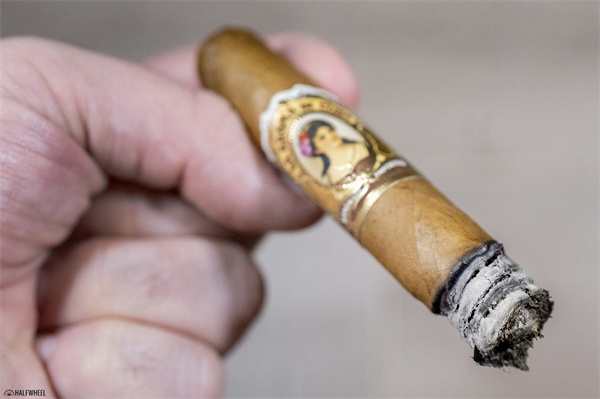 la aroma de cuba corona