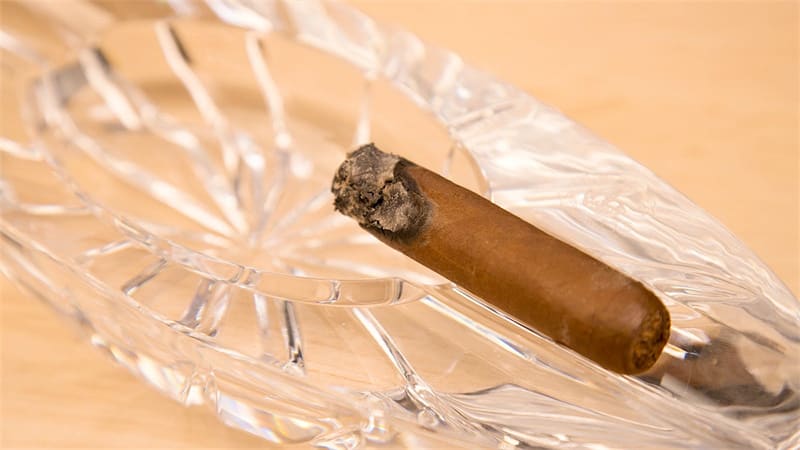 cigar canoeing1